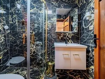 Silviya Hotel